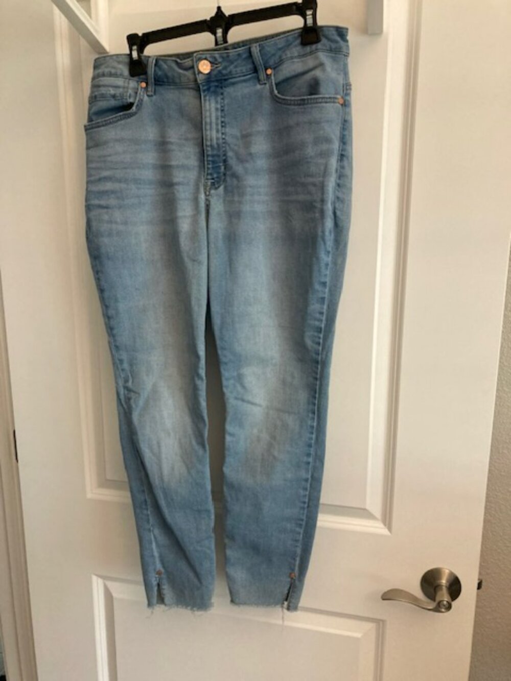 High-Rise Skinny Ankle Jeans with Frayed Hem
